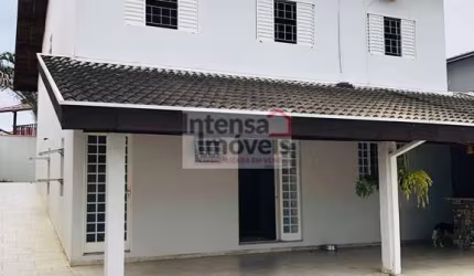 Sobrado à venda no bairro Loteamento Parque das Fontes - Tremembé/SP