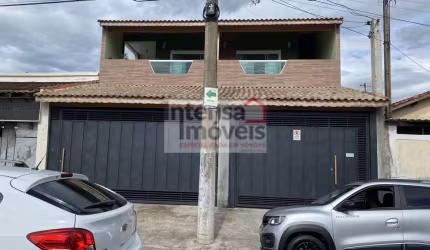 Sobrado à venda no bairro Parque Santo Antônio - Taubaté/SP