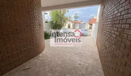 Sobrado à venda no bairro Vila Nossa Senhora das Graças - Taubaté/SP