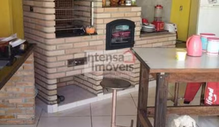 Casa à venda no bairro Jardim Ana Rosa - Taubaté/SP