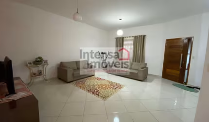 Belíssima casa em Taubaté