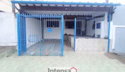 Casa à venda no bairro Jardim dos Estados - Taubaté/SP