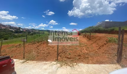 Terreno à venda no bairro Jardim Marlene Miranda - Taubaté/SP