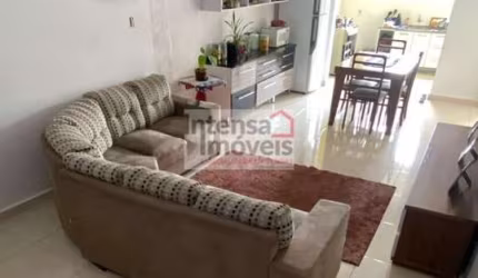 Sobrado à venda no bairro Morada dos Nobres - Taubaté/SP