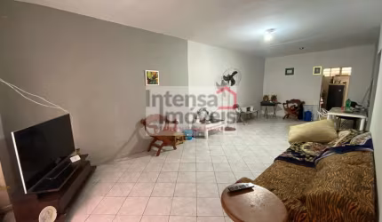 Casa à venda no bairro Vila São Geraldo - Taubaté/SP