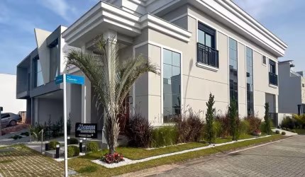 Casa em condomínio fechado com 3 quartos à venda na Avenida Wilson Castelo Branco, 700, Deltaville, Biguaçu por R$ 1.400.000