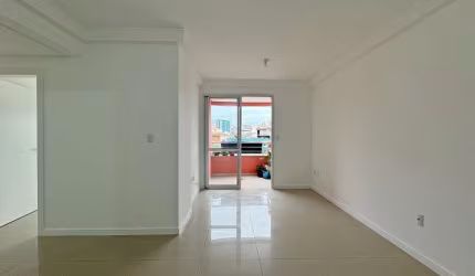 Apartamento com 2 quartos à venda na Rua Francisco Pedro Machado, 555, Barreiros, São José por R$ 630.000