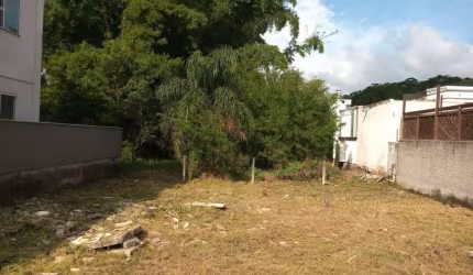 Terreno à venda na Rua Araponga, 7, Sertão do Maruim, São José por R$ 266.000