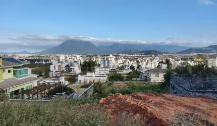 Terreno à venda na Rua dos Gaviões, 19, Pedra Branca, Palhoça por R$ 650.000