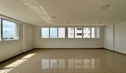 Sala comercial com 1 sala à venda na Rua Fúlvio Aducci, 1214, Estreito, Florianópolis por R$ 385.000