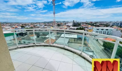 Cobertura ampla em condomínio com piscina no Braga.