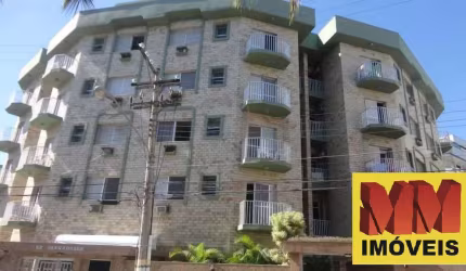 Apartamento a poucos metros da Praia do Forte em Cabo Frio