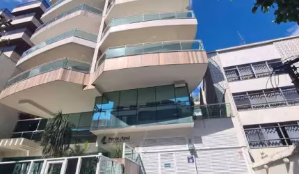Apartamento na Quadra da Praia do Forte em Cabo Frio