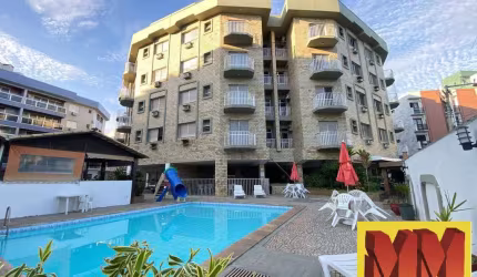 Apartamento reformado com valor de oportunidade na Praia do Forte