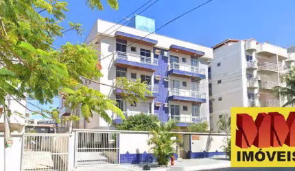 Apartamento todo reformado a poucos metros da praia