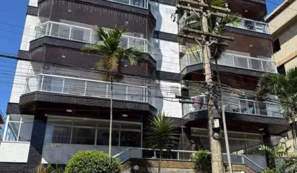 Amplo Apartamento  a 50 Metros da Praia do Forte em Cabo Frio