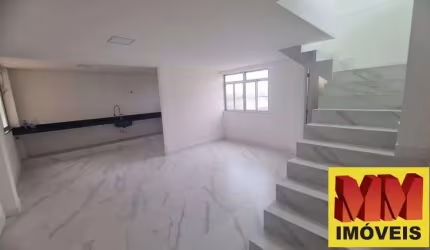 Cobertura Duplex Reformada na Passagem em Cabo Frio