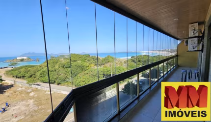 Excelente apartamento com 3 quartos na Praia do Forte em Cabo Frio