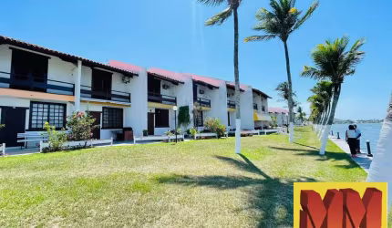 Casa em Condomínio com Canal navegável e Área de lazer