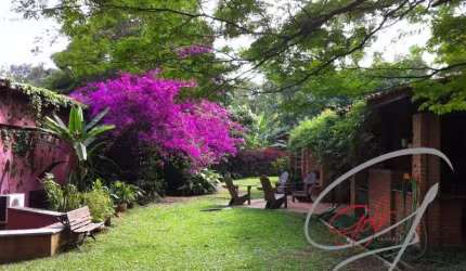Casa a venda em Carapicuíba-SP.
