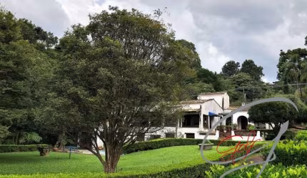 Linda casa para venda na Granja Viana, Cotia!