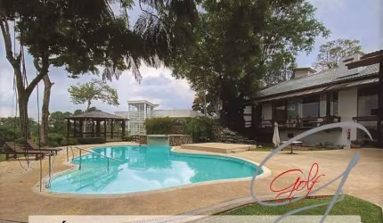 Casa a venda no Condomínio Le Grand Viana