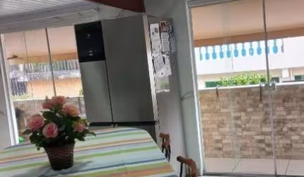SOBRADO BAIRRO BUSSOCABA, AO LADO DO CITY BUSSOCABA. CASA 170 M2.