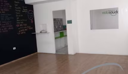 Salão para locação, Av. Dr. Martin Luther King, 60 m², cozinha, 2 banheiros, depósito.