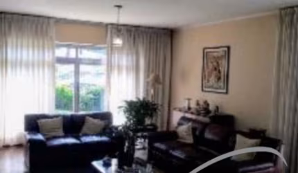 Imperdível oportunidade de investimento em São Paulo-SP: Casa de 4 quartos, 2 suítes, 362m² no Alto de Pinheiros!
