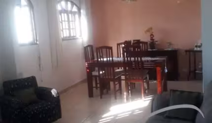 BELÍSSIMA CASA BAIRRO QUITAUNA, PRÓXIMA A UNIVERSIDADE FEDERAL DE OSASCO