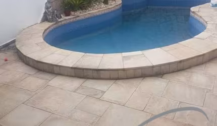Casa para venda na Vila São Francisco, São Paulo. Com 3 suítes e 4 vagas de garagem.
