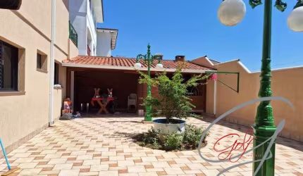 Imperdível oportunidade: Casa de alto padrão com 4 quartos e 2 suítes na Vila São Francisco, São Paulo-SP. Confira!