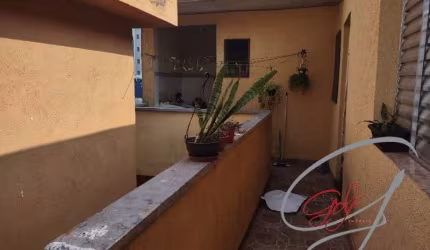CASA A VENDA NO JARDIM ROBERTO OU CALIFORNIA COM CINCO CASA DE ALUGUEL