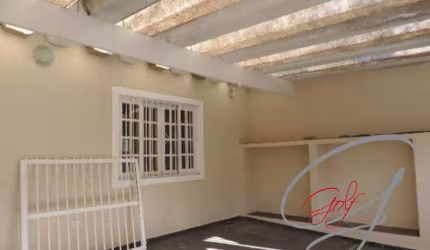Casa térrea ao lado do cartório de  Cotia, para venda.