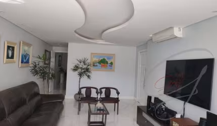 Imperdível! Casa à venda no Jaguaré, São Paulo-SP: 3 quartos, 1 suíte, 3 salas, 3 banheiros, 4 vagas de garagem, 220,00 m².