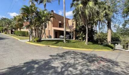 Casa residencial para Venda Recanto Impla, Granja Viana, Carapicuíba 4 dormitórios sendo 4 suítes, 3 salas, 6 banheiros, 6 vagas 615,00 m² construída, 1.082,00 m² terreno