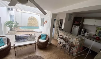 Casa de luxo na Vila São Francisco, São Paulo-SP: 3 quartos, 3 suítes, 3 salas, 6 banheiros, 4 vagas de garagem e 330m² de área.