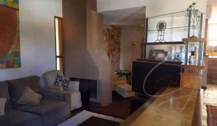 Imperdível! Espetacular Casa à venda em São Paulo-SP, no Parque dos Príncipes. 4 quartos, 4 suítes, 3 salas, 7 banheiros, 8 vagas, 496 m².