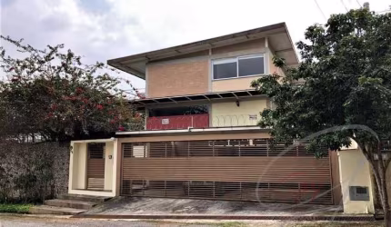 Casa residencial para Venda Granja Viana, Cotia 3 dormitórios sendo 1 suíte, 3 salas, 3 banheiros, 3 vagas 344,08 m² construída, 574,19 m² terreno