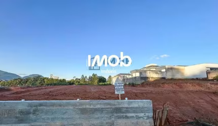 Terreno com 1.159m² de área total, Jaraguá Esquerdo