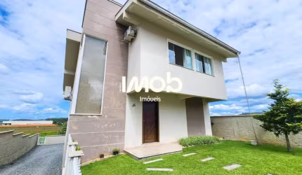 Casa com 1 suíte + 2 quartos, Avaí