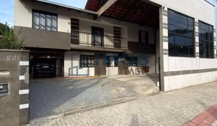 Casa com 3 Quartos À venda, bairro Tifa Martins