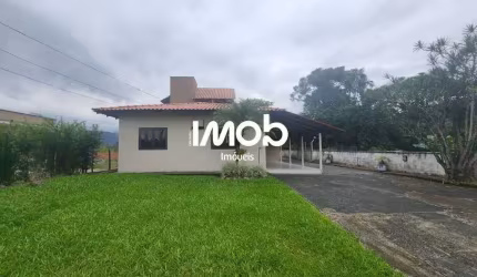 Casa Semimobiliada com 1 Suíte + 2 Quartos, Schroeder