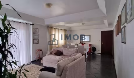 Apartamento Semimobiliado com 1 suíte + 2 quartos, Centro