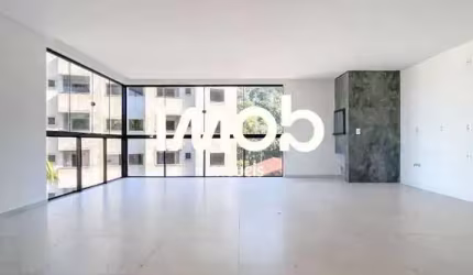 Apartamento com 1 suíte + 2 quartos, bairro Czerniewicz