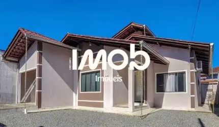 Casa com 3 Quartos, Bairro Rau