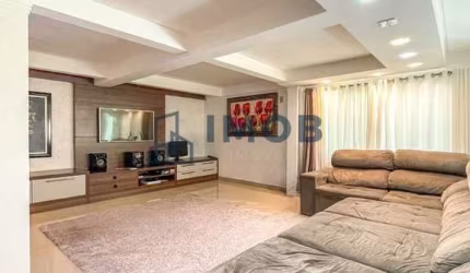Sobrado Alto Padrão com 4 Quartos + Suíte Master, Vila Lalau
