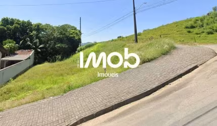Terreno de Esquina com 388,90 m² de área total, Três Rios do Sul