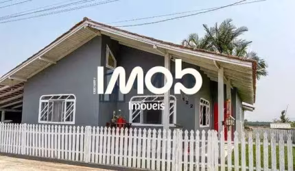 Casa com 3 quartos e piscina, Escolinha - Guaramirim