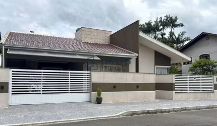Casa com 1 suíte + 2 quartos, Vila Lalau - Jaraguá do Sul